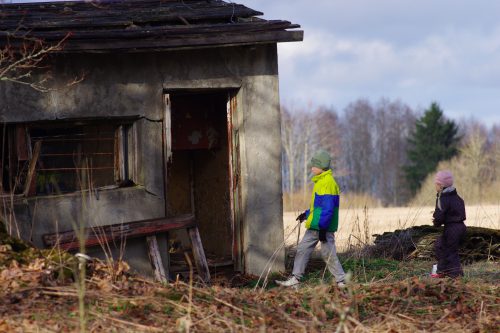 Mahajäetud soojak Tambul ©Nahkanuia